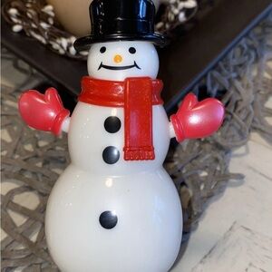 Wallflower Festive Snowman with Red Accents